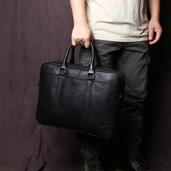NZPJ Retro Leather Men's Shoulder Bag:
  Top Cowhide Messenger for 11" iPad - Image 2