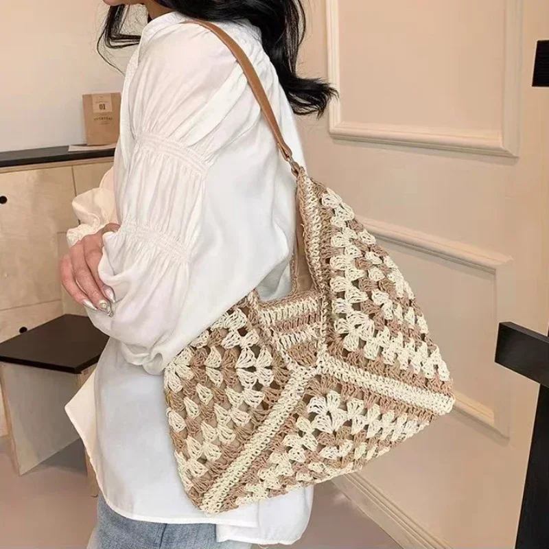 Weaving Clutches Top-Handle Bag: Large Portable Beach Shopper Tote Bag 2 Weaving Clutches Top-Handle Bag: Large
  Portable Beach Shopper Tote Bag - Image 2