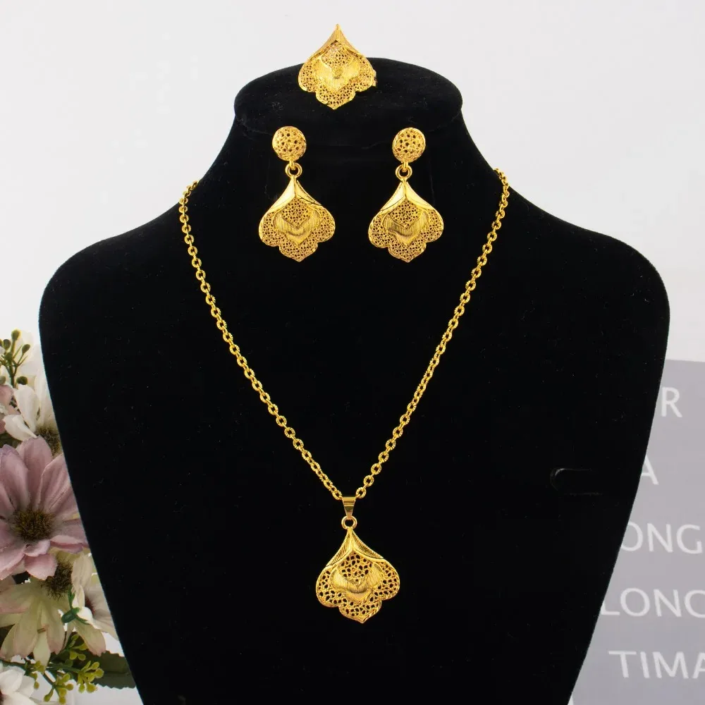 Dubai 24K Gold Plated Jewelry Set:
  Indian Bridal Necklace & Earrings