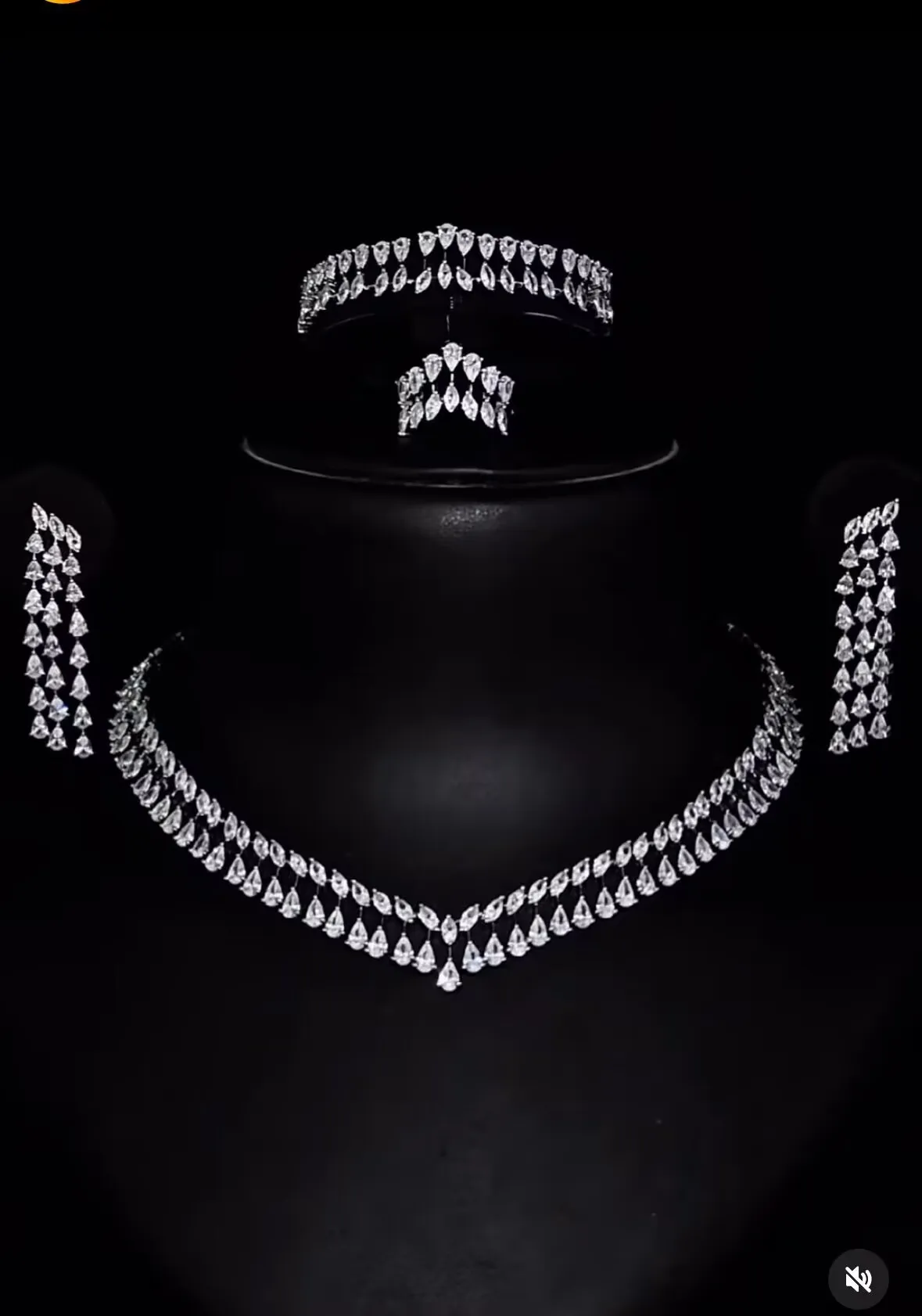 Janekelly 4PCS Luxury Waterdrop Indian
  Jewelry Set: Wedding & Bridal Party