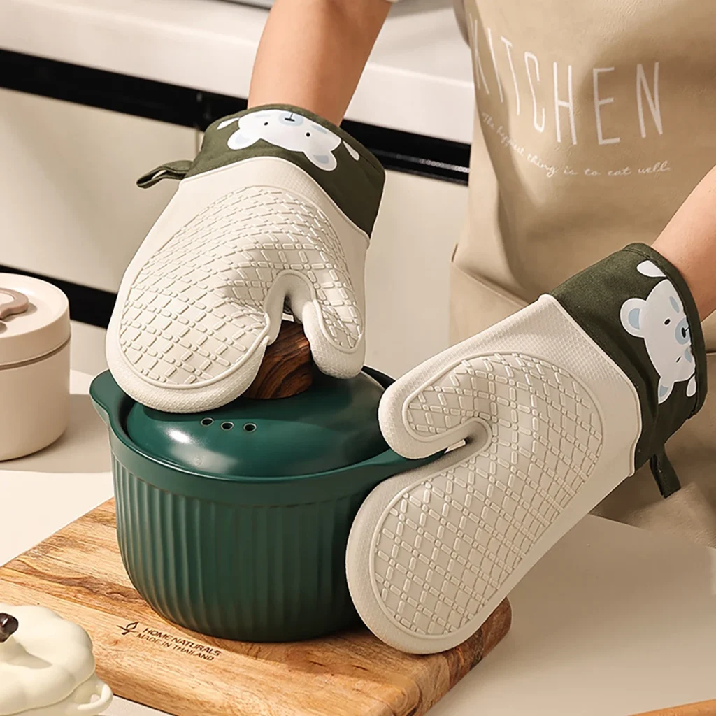 2PCS Silicone Gloves: Thickened
  Insulation, Anti-Slip, Anti-Scald Baking Tool