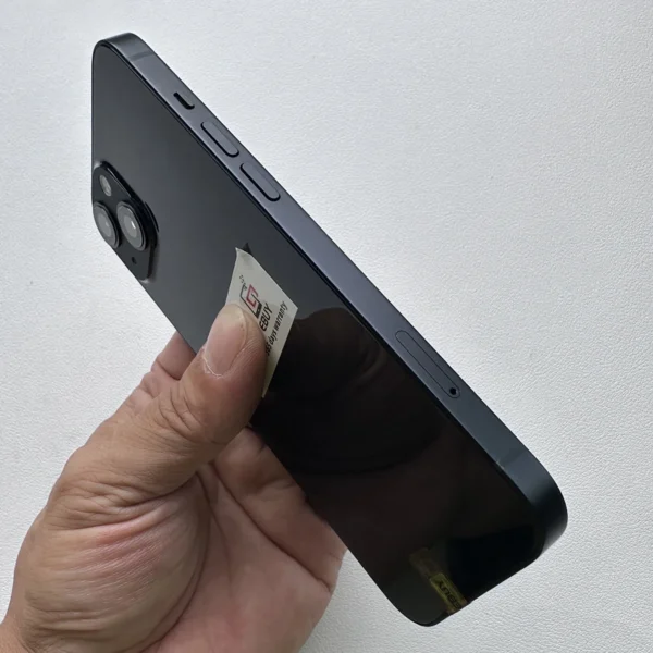 100% Original
  iPhone 13 5G: 6.1" Super Retina OLED (128GB/256GB) - Image 3