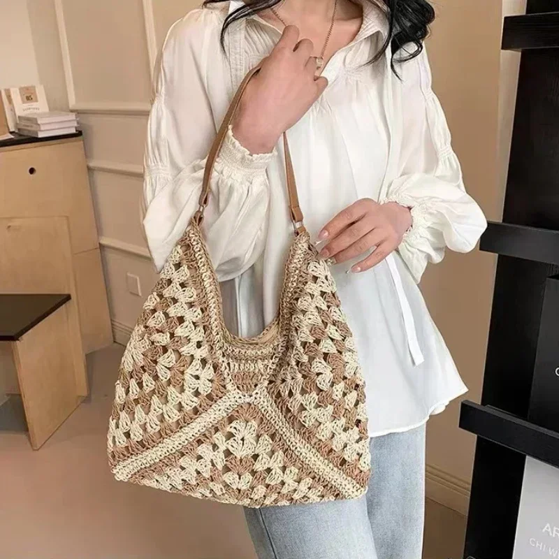 Weaving Clutches Top-Handle Bag: Large
  Portable Beach Shopper Tote Bag