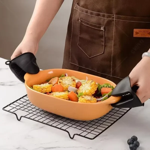2PCS Silicone Pinch Mitts: Heat
  Resistant, Anti-Scalding, Non-Slip Kitchen Tool - Image 3