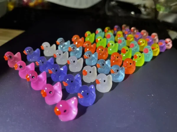 50PCS Glowing
  Mini Resin Little Ducks: Moss Microlandscape Garden Accessories - Image 9