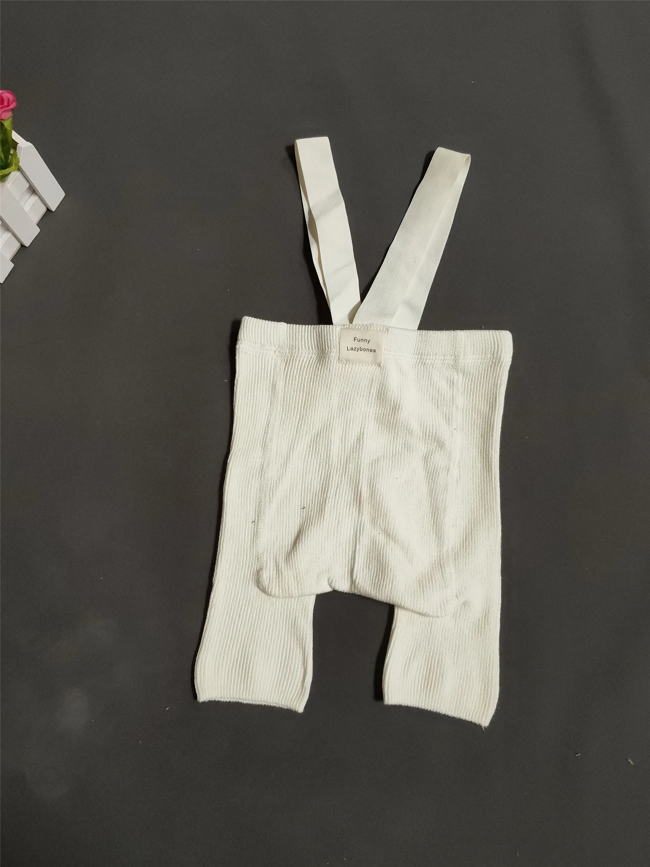 Baby Suspender Shorts: INS High Waist Tight Suspenders Leggings 5 Baby
  Suspender Shorts: INS High Waist Tight Suspenders Leggings - Image 5