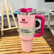 Stanley 40oz Quencher H2.0
  Tumbler (Flamingo Barbie Pink)