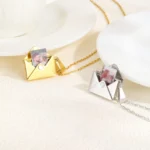 Photo locket necklace – product photo 2