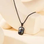 Couples photo necklace – product photo 4