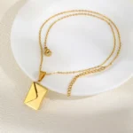 Photo locket necklace – product photo 4